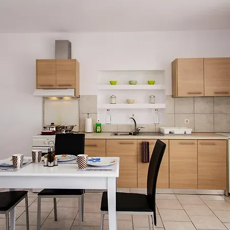 Ben's Homes * Nopigia