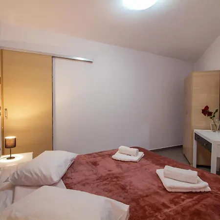 Apartment Ben's Homes Nopigia